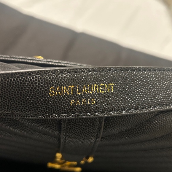 Luxury Black Quilted Women's Bag - Picture 3 of 8